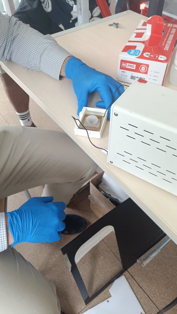 Layer assembly with copper electrodes